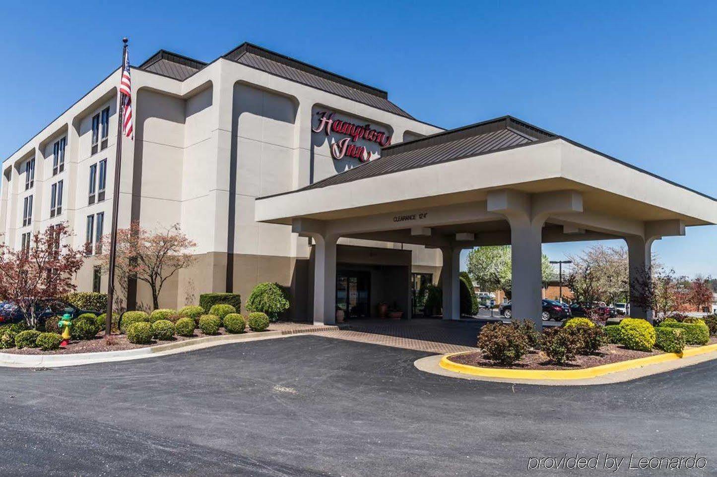 Hampton Inn Winchester-University/ Mall Exterior photo